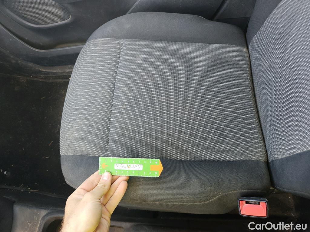  Opel  Combo OPEL  / 2018 / 3P / furgón derivado de turismo 1.5 TD 75kW (100CV) Express L H1 650kg (AC) #61