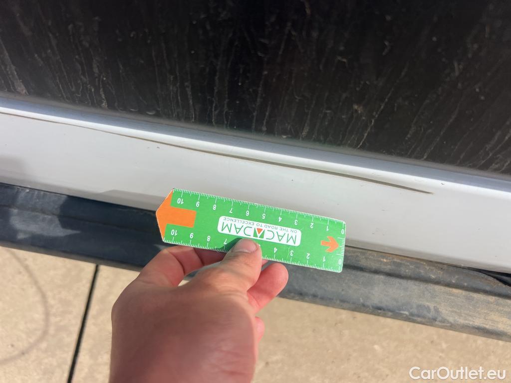  Ford  Transit FORD  / 2013 / 4P / furgón 310 77kW L2H2 Van Trend FWD #27