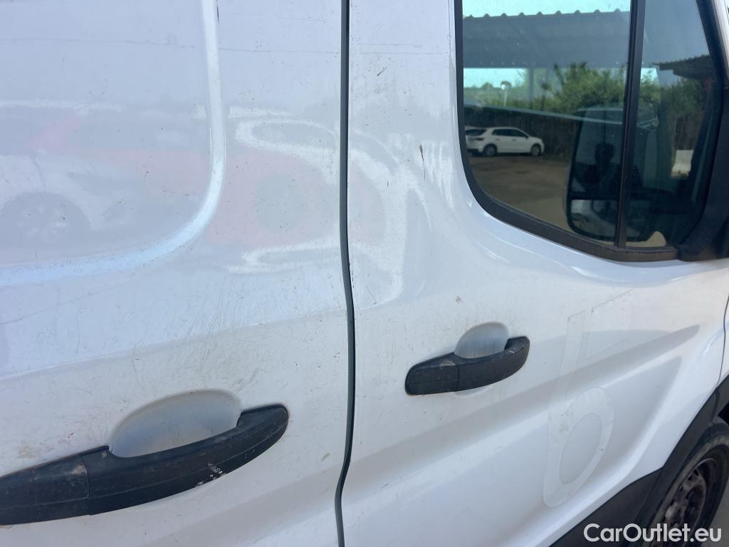  Ford  Transit FORD  / 2013 / 4P / furgón 310 77kW L2H2 Van Trend FWD #28