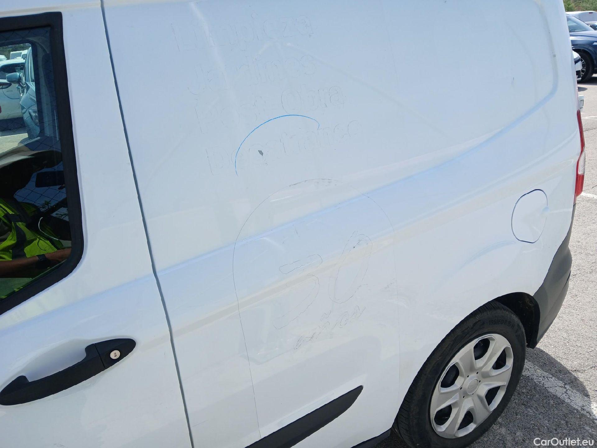  Ford  Transit FORD  Courier/2014/4P/furgón der.turis Van 1.5 TDCi 75kW Trend #18