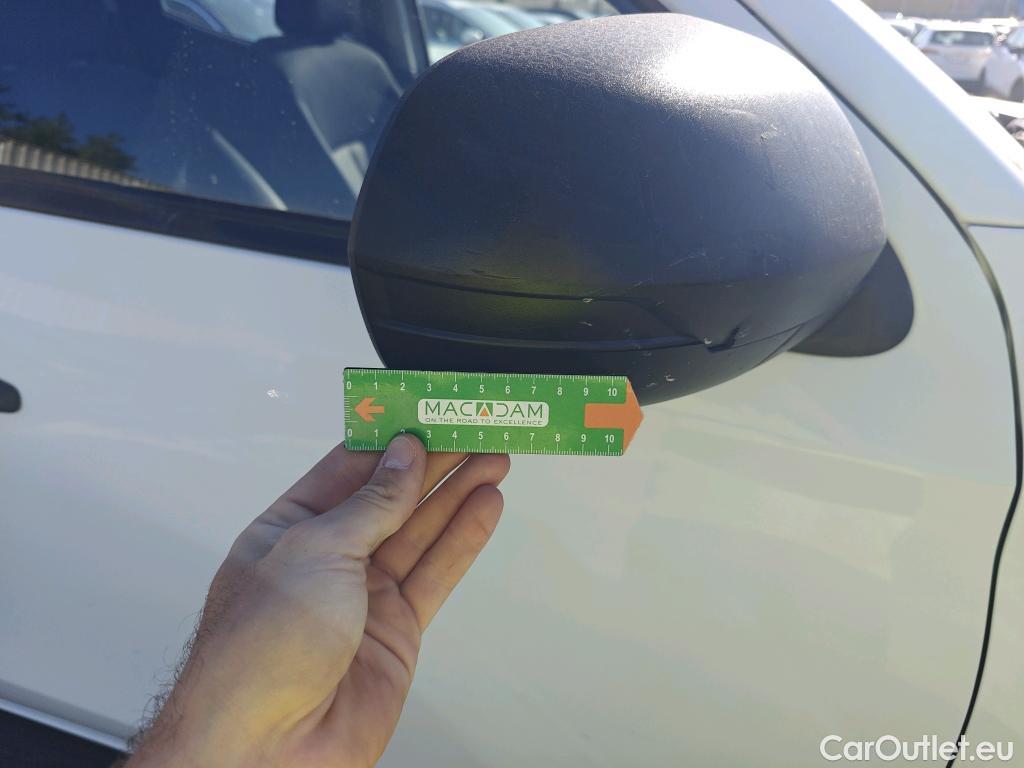  Mitsubishi  L200  / 2019 / 4P / pickup doble cabina D/C 220 DI-D M-Pro #40