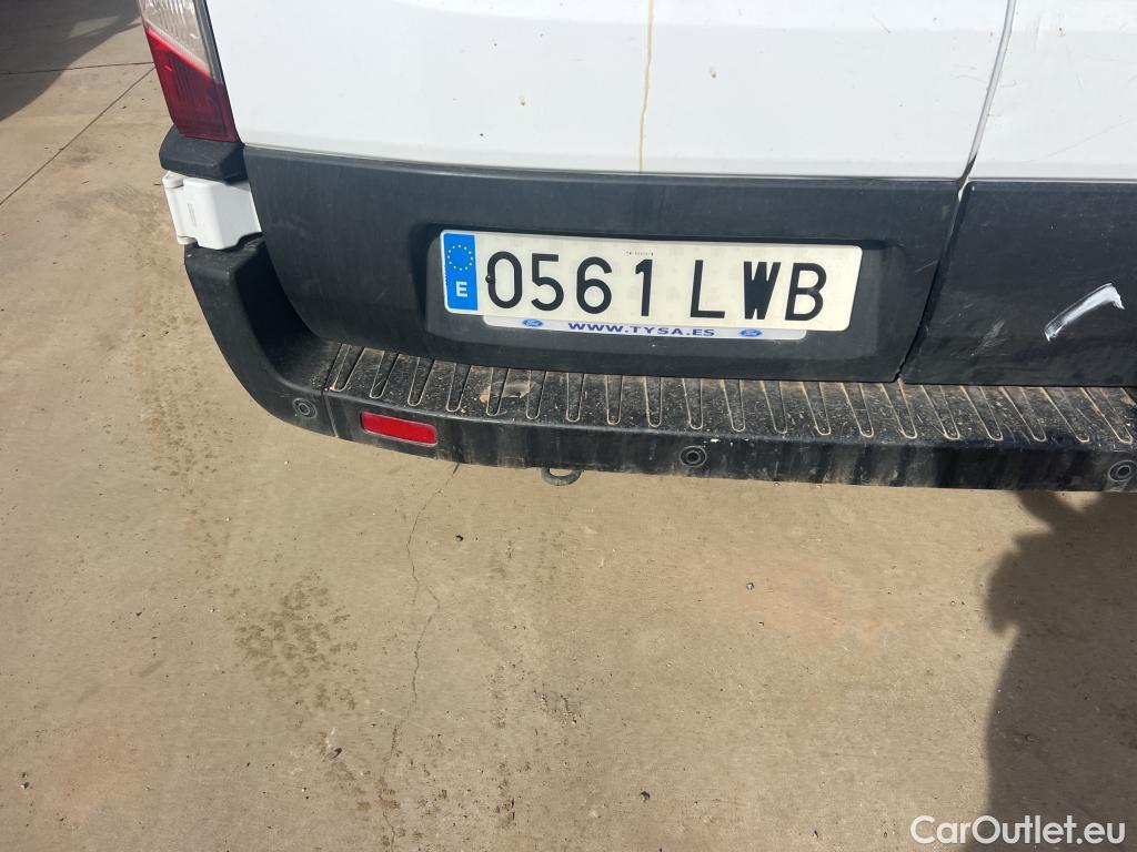  Ford  Transit FORD  / 2013 / 4P / furgón 310 77kW L2H2 Van Trend FWD #32