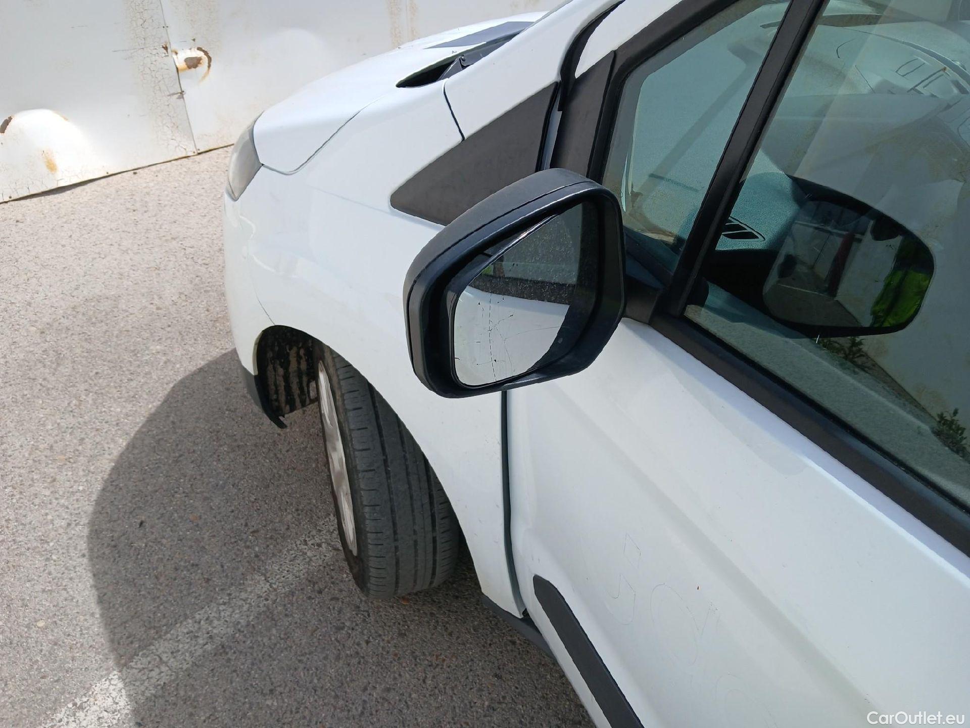  Ford  Transit FORD  Courier/2014/4P/furgón der.turis Van 1.5 TDCi 75kW Trend #3