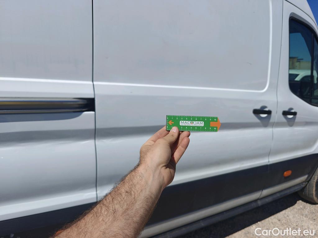  Ford  Transit FORD  / 2013 / 4P / furgón 350 96kW L4H3 Van Trend RWD #29