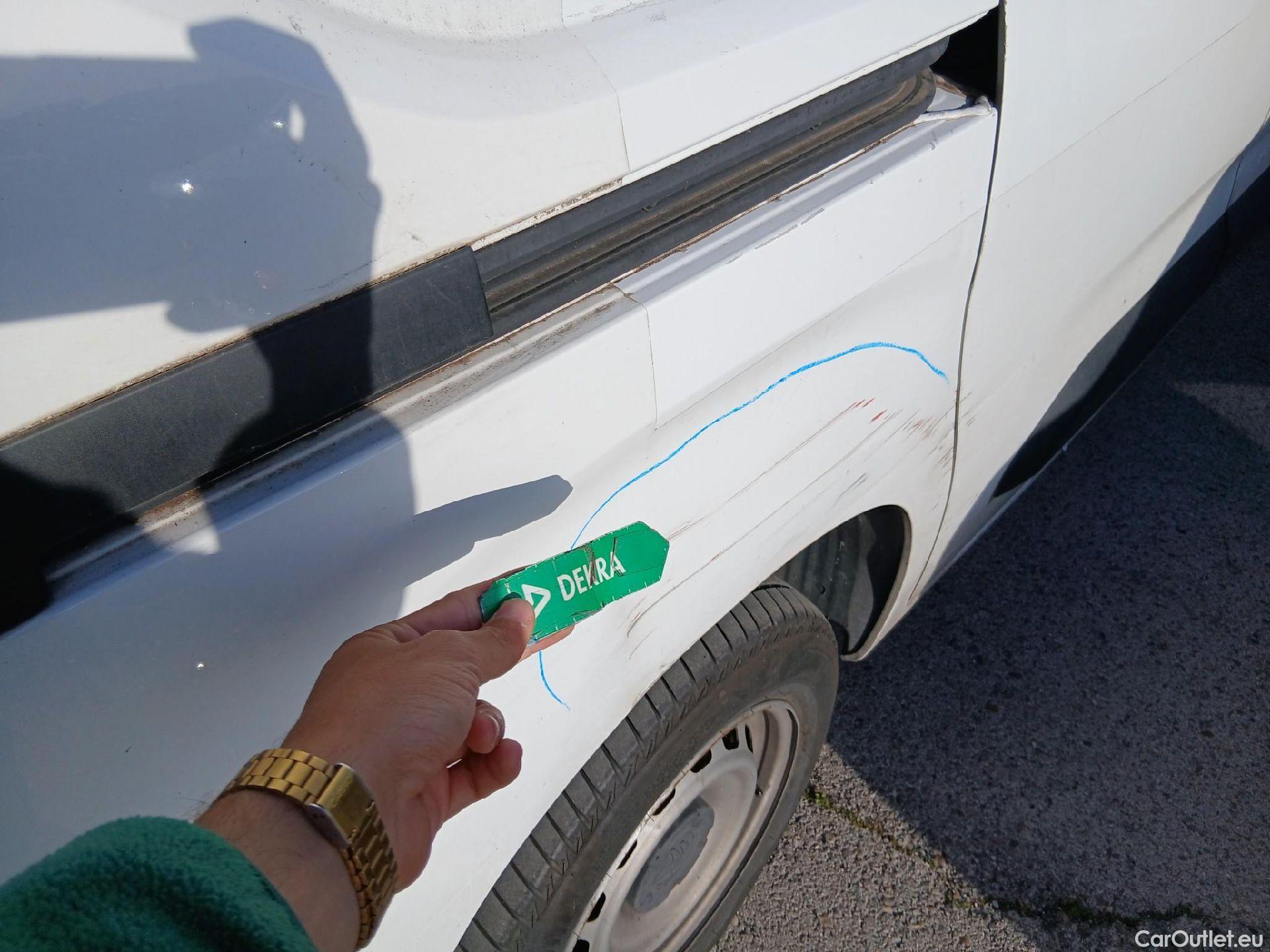  Citroen  Berlingo CITROEN  / 2018 / 3P / furgón derivado de turismo Talla M BlueHDi 100 CONTROL #39