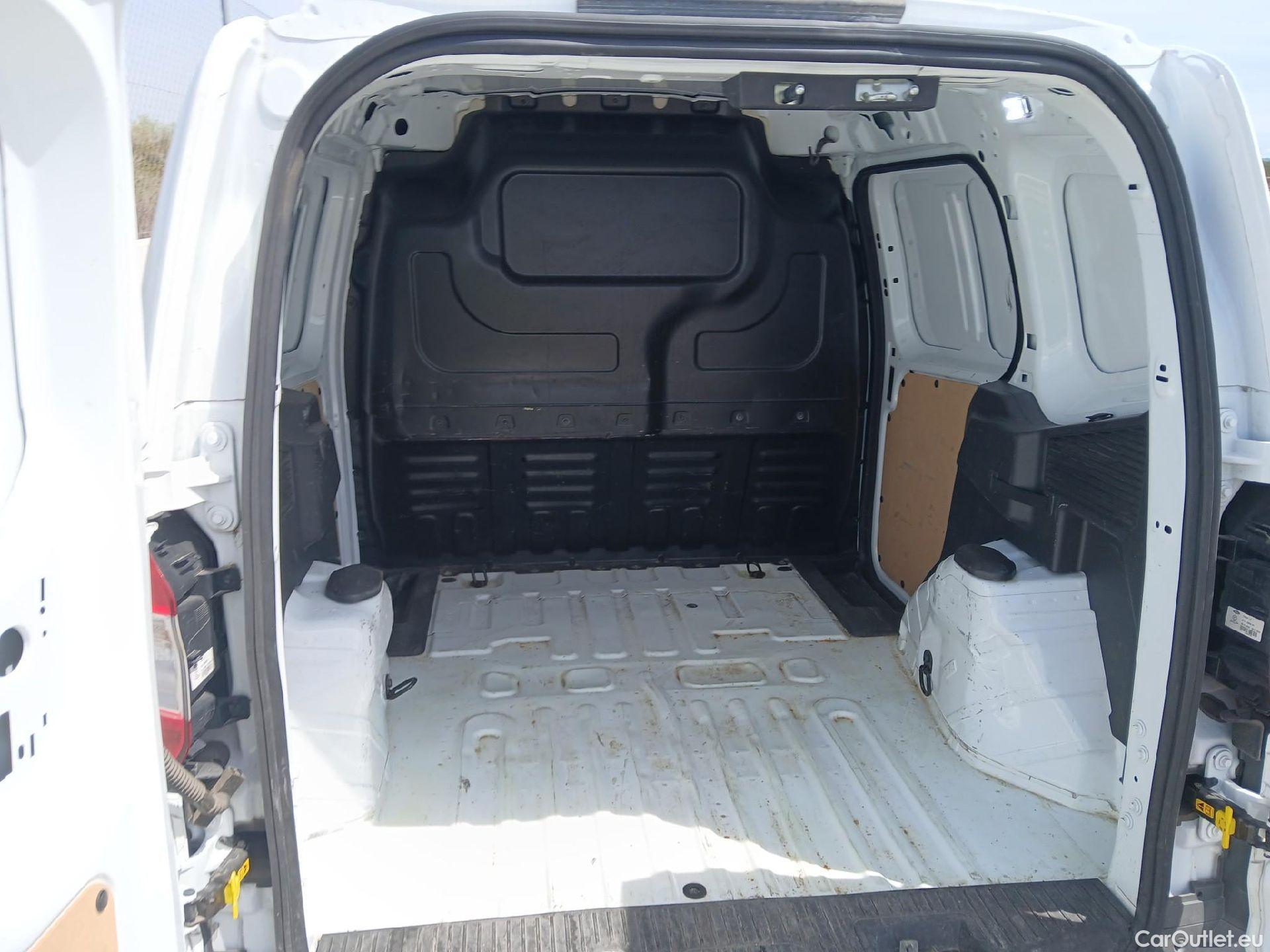  Ford  Transit FORD  Courier/2014/4P/furgón der.turis Van 1.5 TDCi 75kW Trend #7