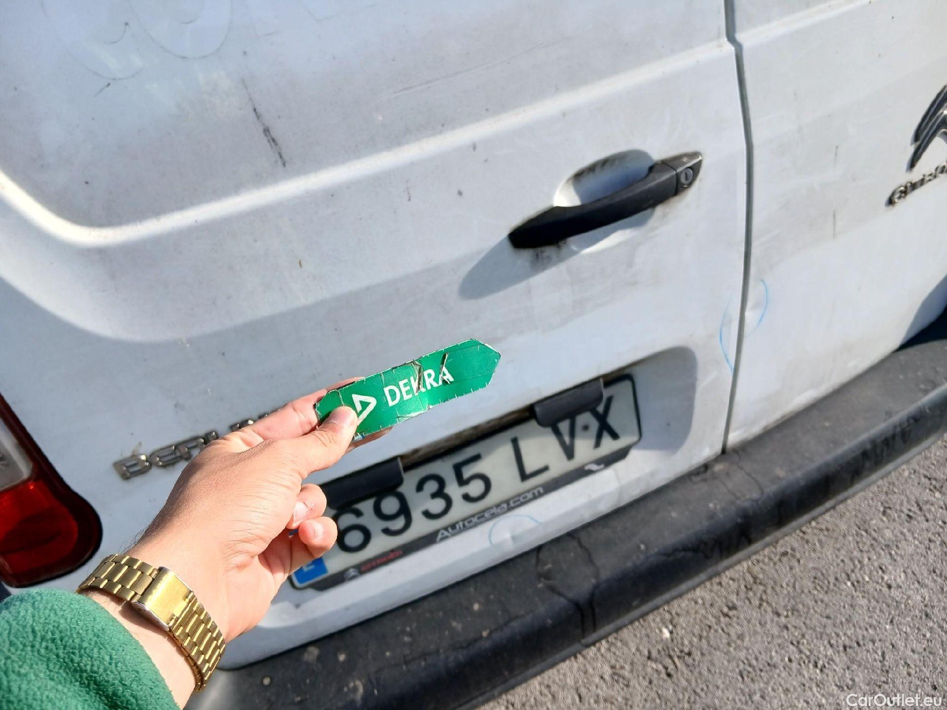  Citroen  Berlingo CITROEN  / 2018 / 3P / furgón derivado de turismo Talla M BlueHDi 100 CONTROL #28