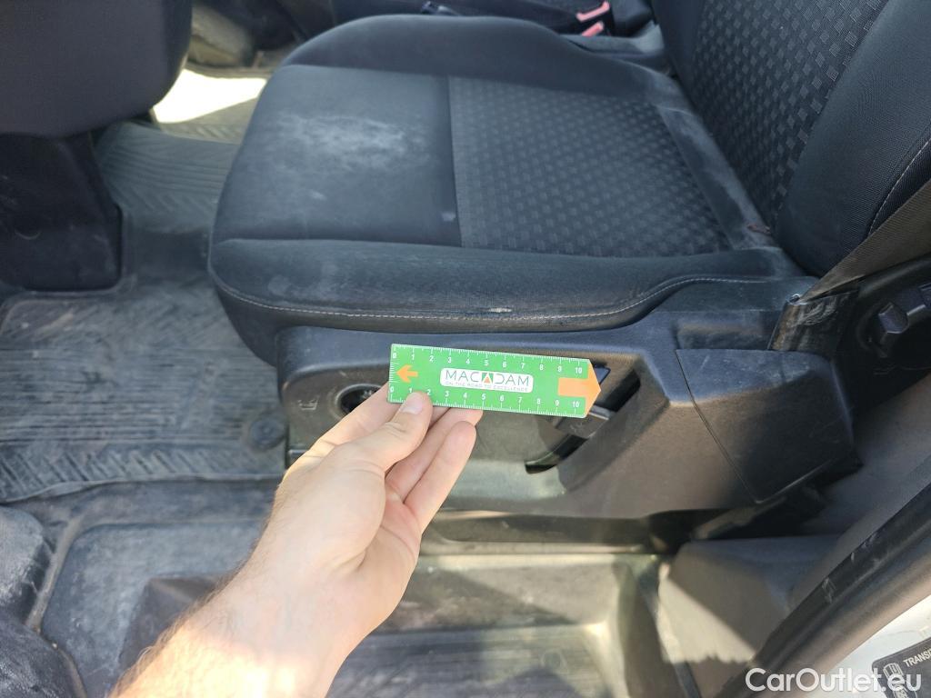  Ford  Transit FORD  / 2013 / 4P / furgón 350 96kW L4H3 Van Trend RWD #16