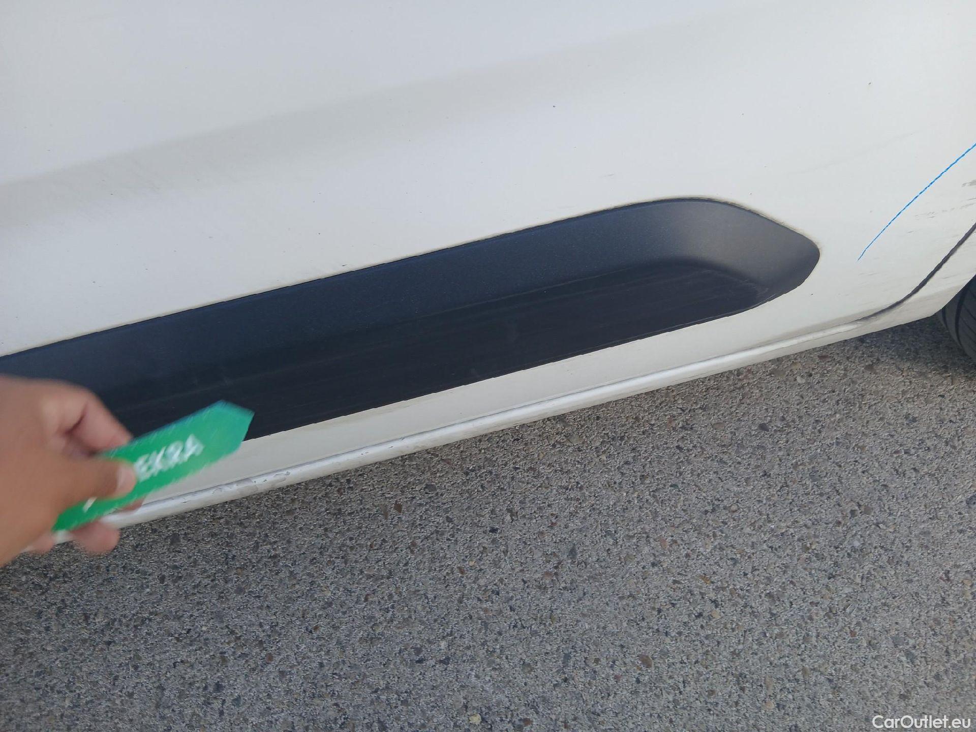  Peugeot  Partner PEUGEOT  / 2018 / 3P / furgón derivado de turismo Pro Standard 600kg BlueHDi 73kW #28