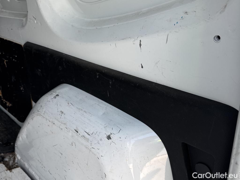  Renault  Kangoo  Furgón/2021/4P L1 1.5 Blue dCi 55kW (75CV) #40