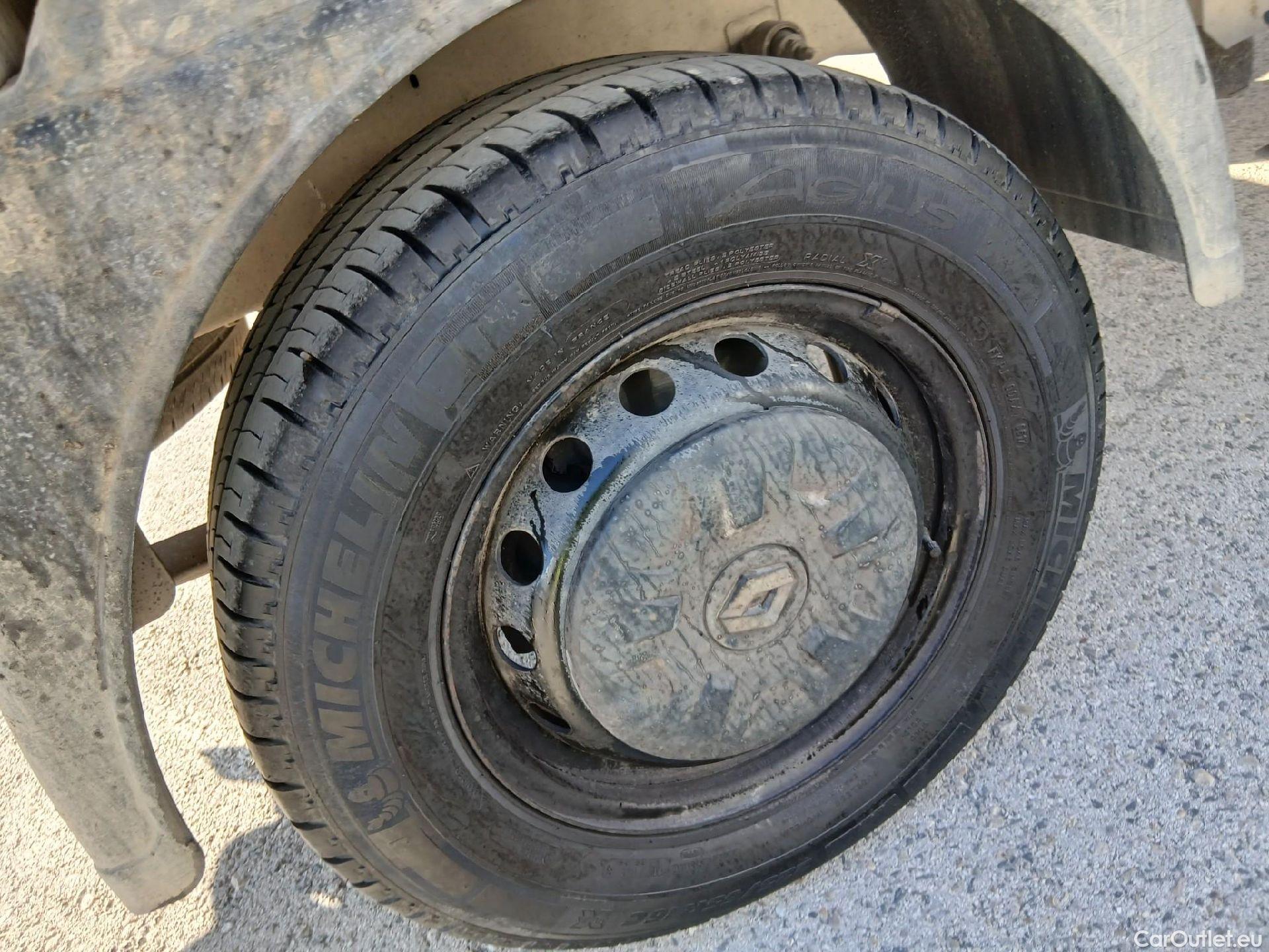  Renault  Master RENAULT  / 2014 / 2P / volquete Volq. Cab. Simple T L2 3500 dCi 96kW E6 #46