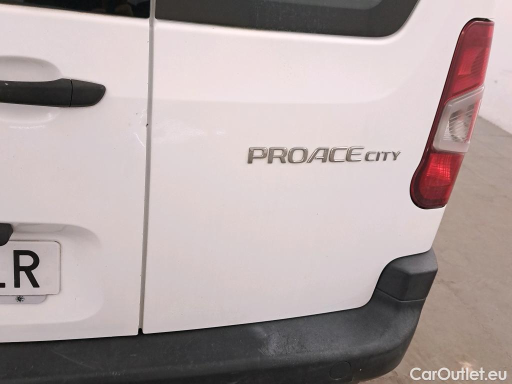  Toyota  Proace TOYOTA  City / 2020 / 4P / combi 1.5D 75kW (100CV) GX L1 (CX) #21