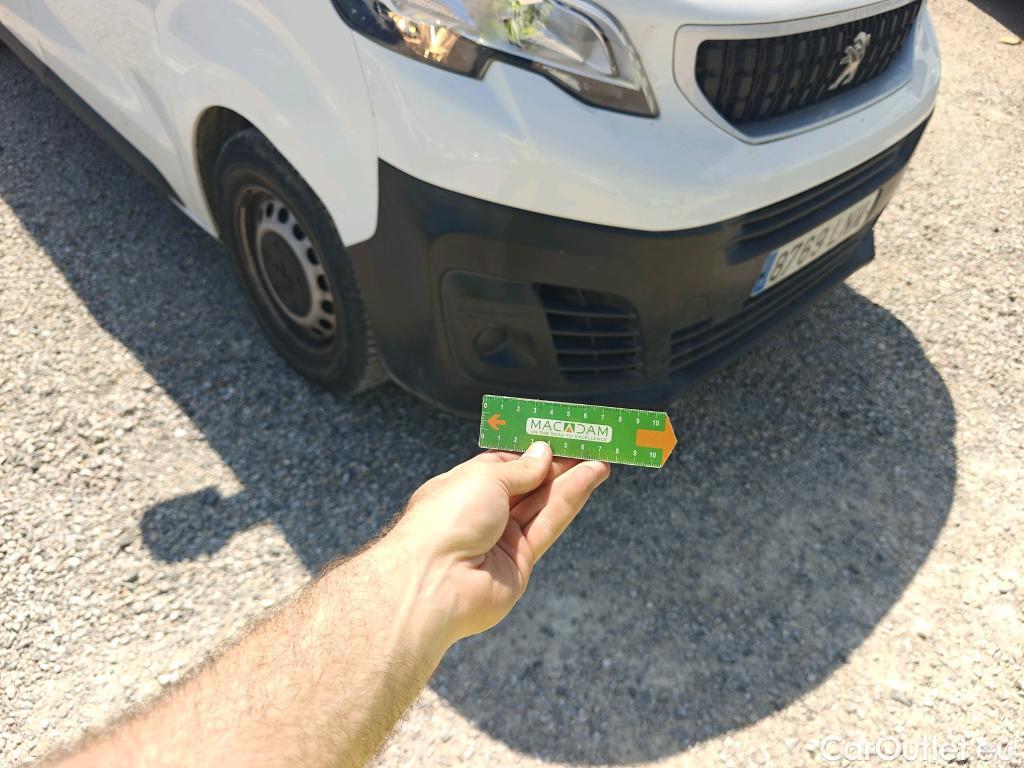  Peugeot  Expert PEUGEOT  / 2016 / 4P / combi Combi BlueHDi 120 S&S Standard #46