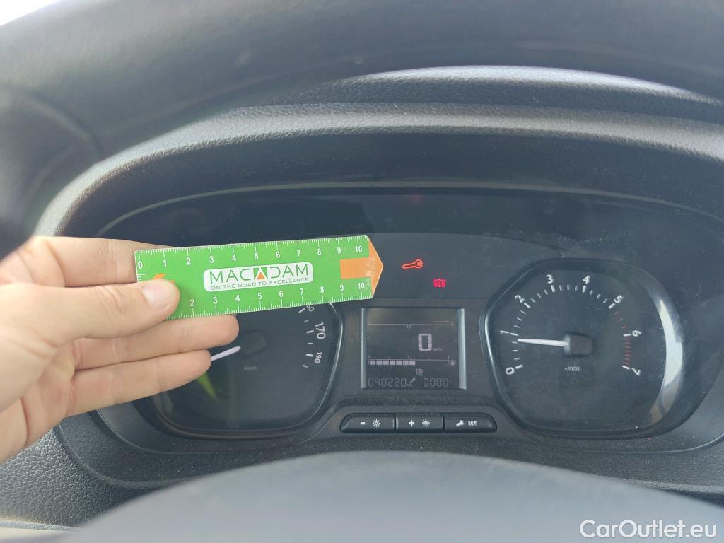  Peugeot  Expert PEUGEOT  / 2016 / 4P / combi Combi BlueHDi 120 S&S Standard #59