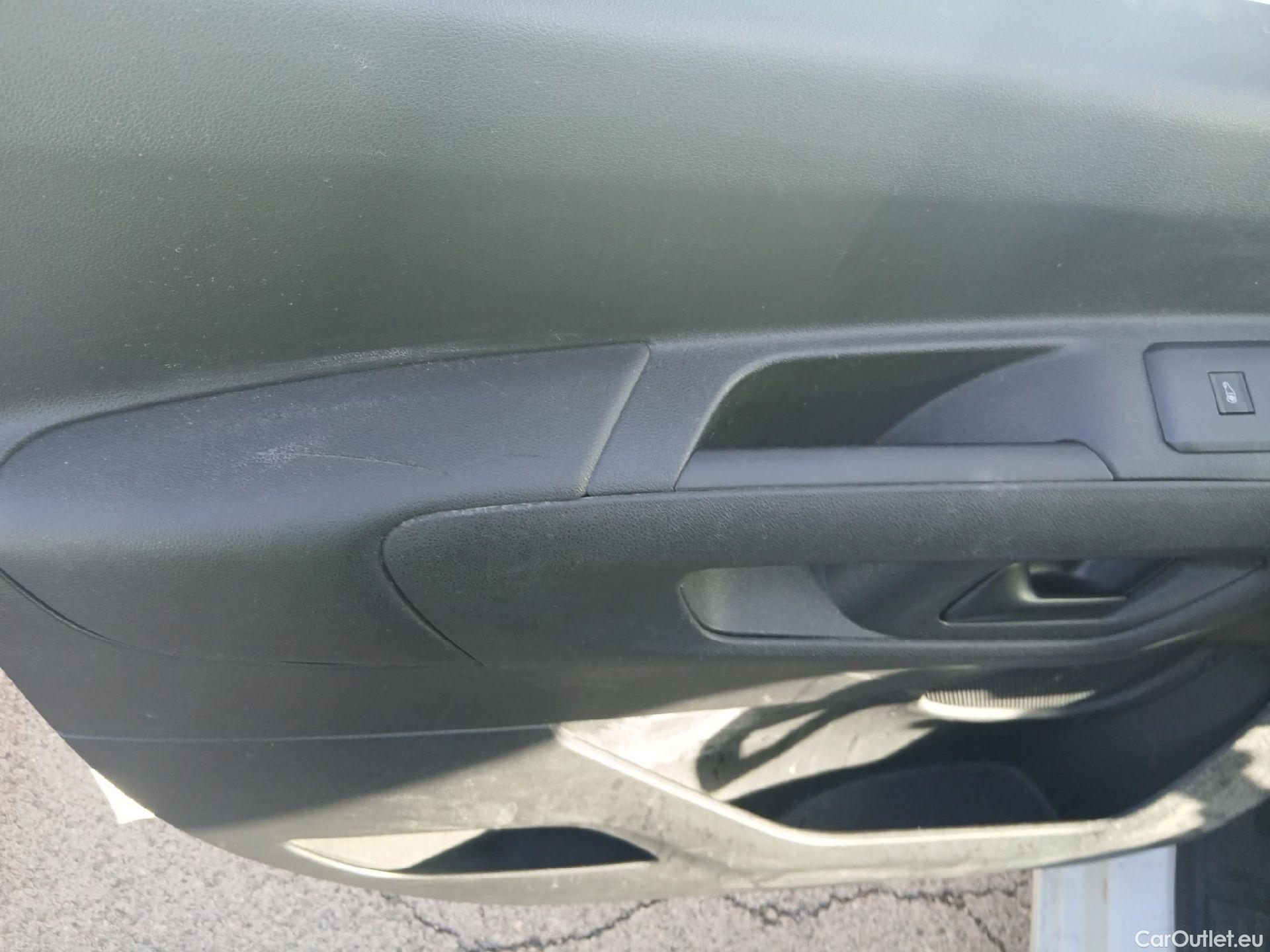  Peugeot  Partner PEUGEOT  / 2018 / 3P / furgón derivado de turismo Pro Standard 600kg BlueHDi 73kW #12