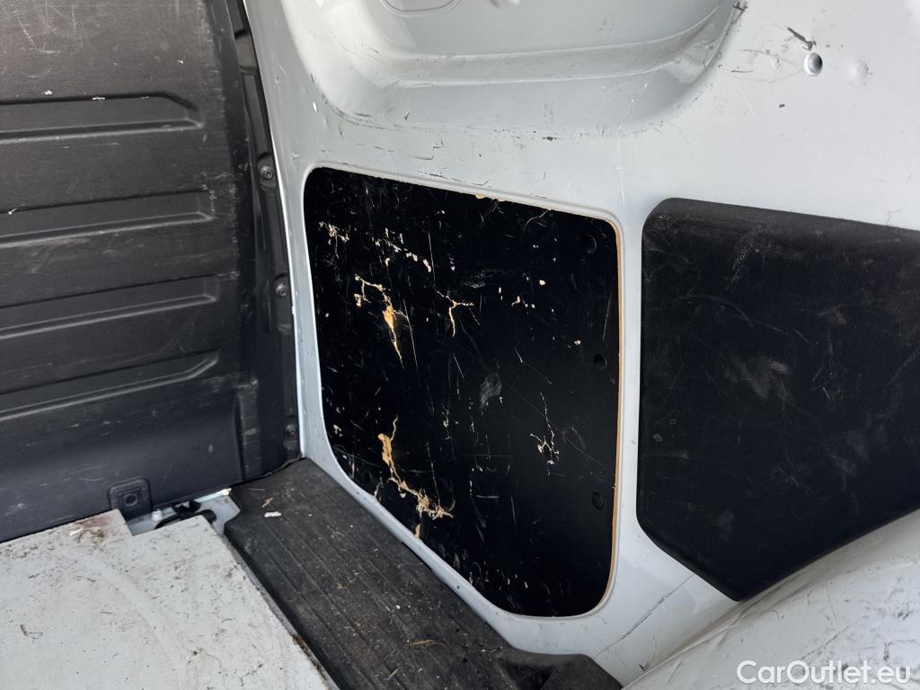  Renault  Kangoo  Furgón/2021/4P L1 1.5 Blue dCi 55kW (75CV) #38