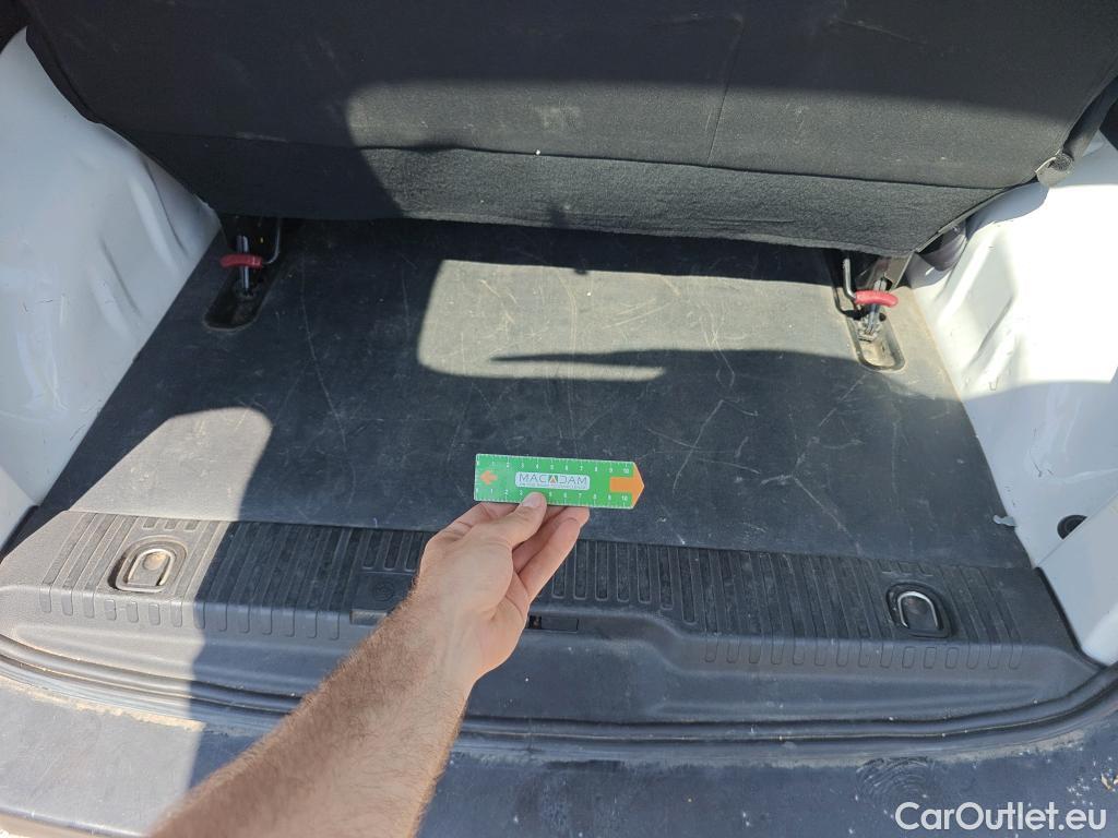  Peugeot  Expert PEUGEOT  / 2016 / 4P / combi Combi BlueHDi 120 S&S Standard #41