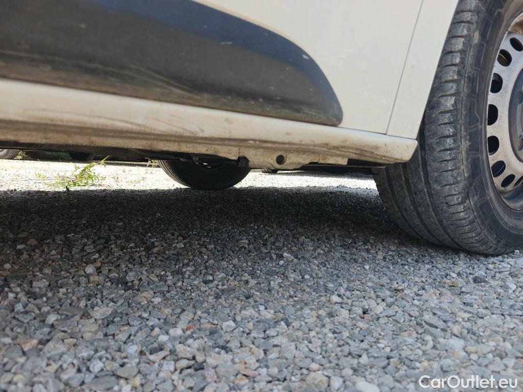  Peugeot  Expert PEUGEOT  / 2016 / 4P / combi Combi BlueHDi 120 S&S Standard #19