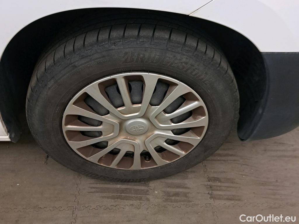  Toyota  Proace TOYOTA  City / 2020 / 4P / combi 1.5D 75kW (100CV) GX L1 (CX) #43