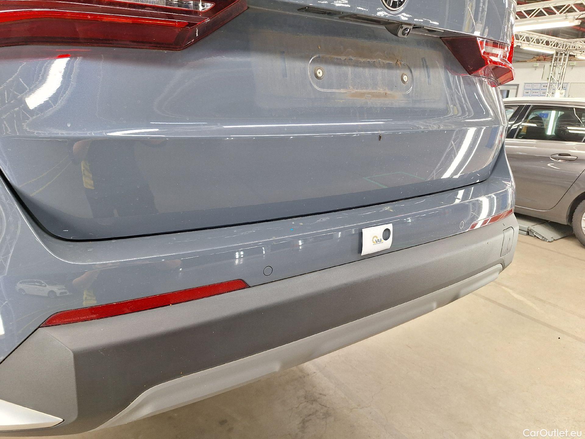  Bmw  X1 BMW,  '22, BMW  sDrive18d (100 kW) 5d #13