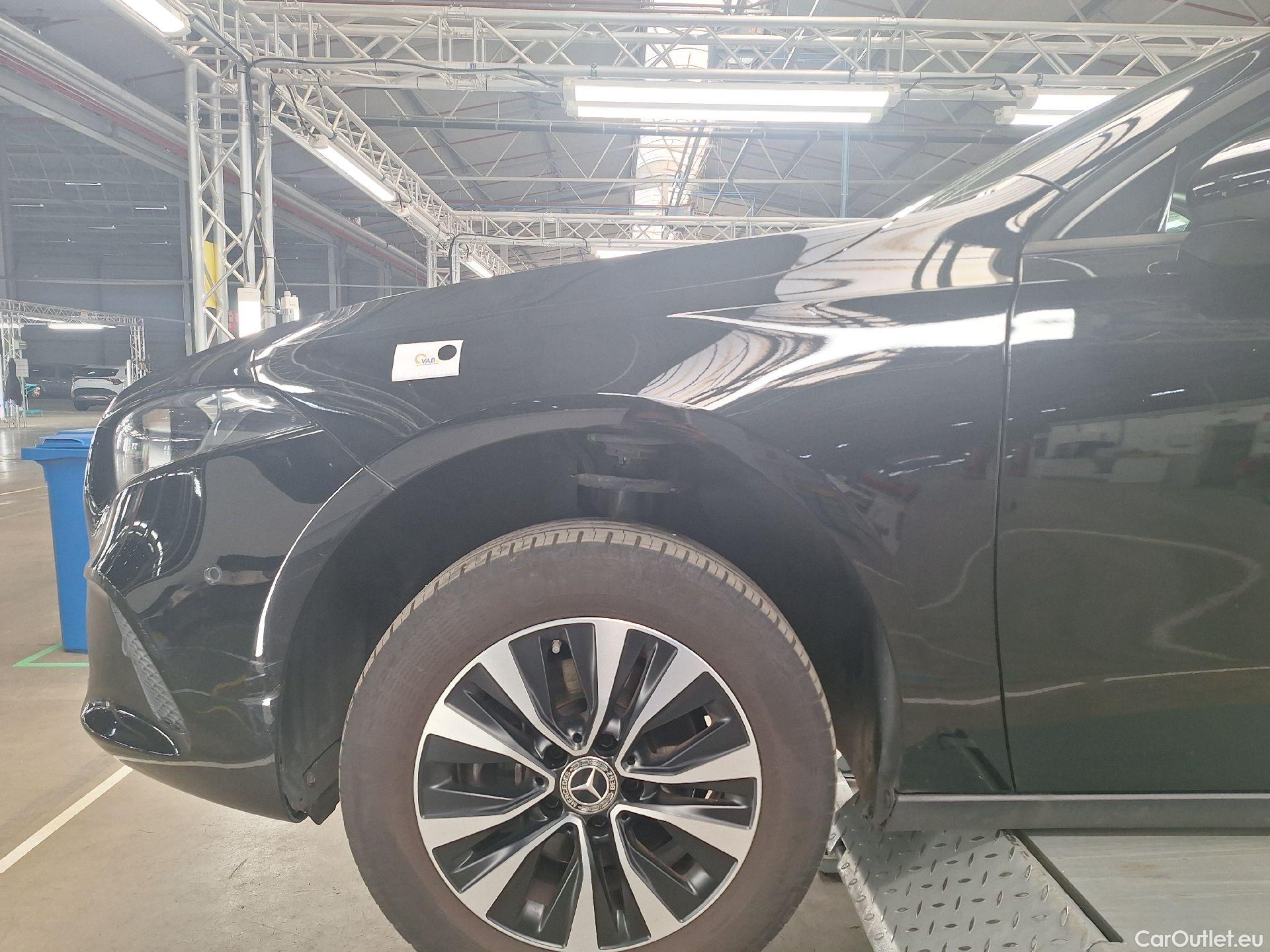  Mercedes  A-Klasse Mercedes, A-Class Berline '18, Mercedes-Benz  Limousine A 180 Business So #30