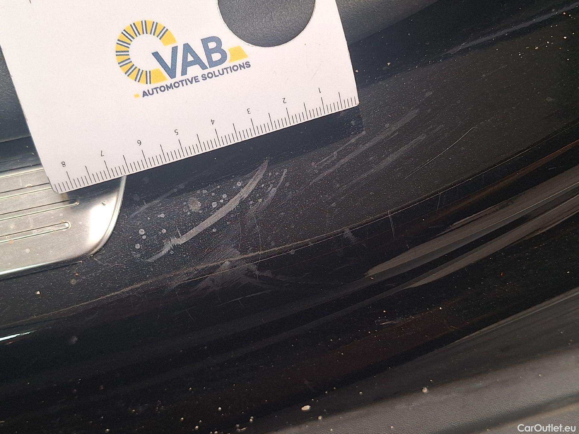  Mercedes  A-Klasse Mercedes, A-Class Berline '18, Mercedes-Benz  Limousine A 180 Business So #42