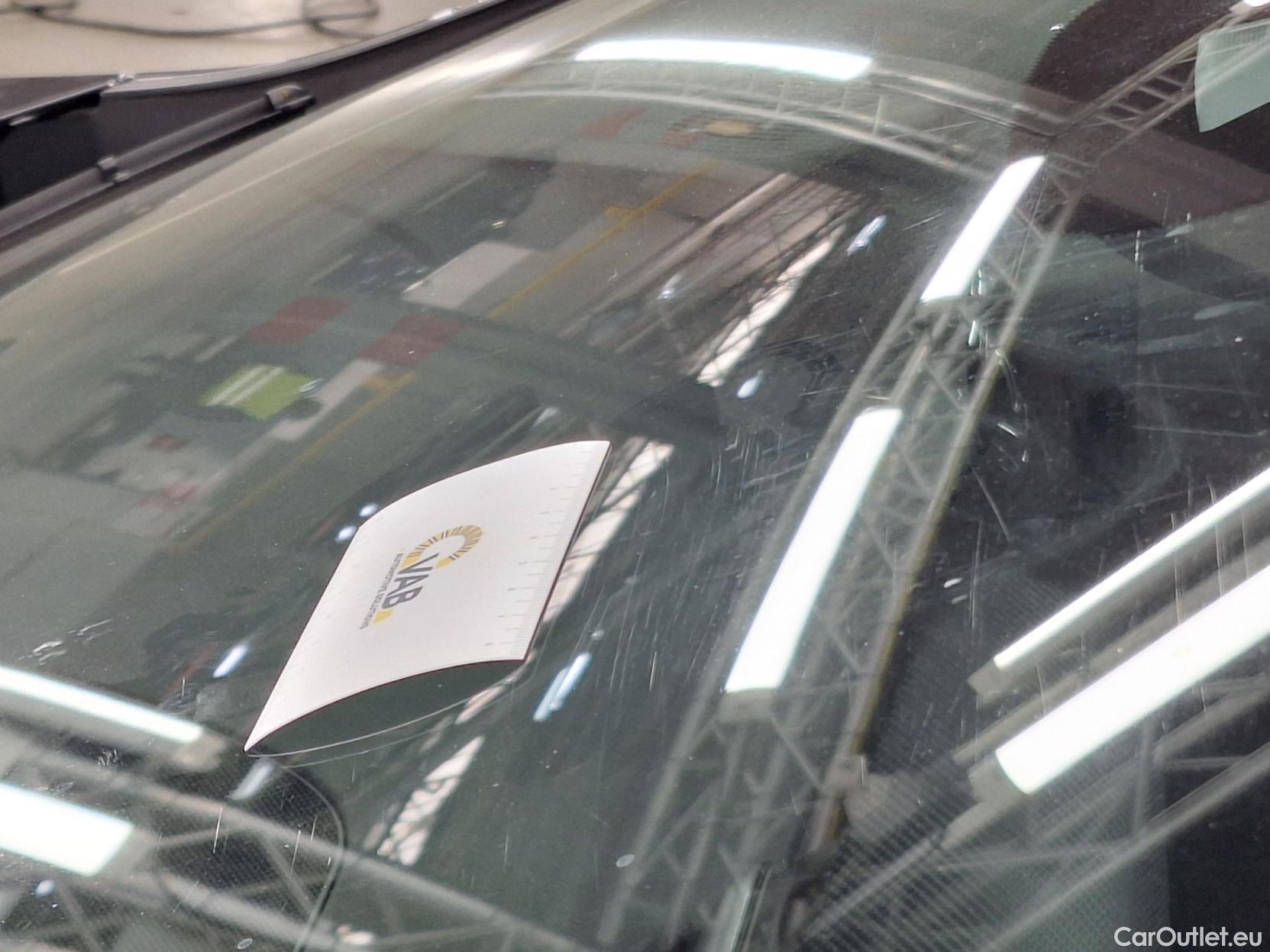  Mercedes  A-Klasse Mercedes, A-Class Berline '18, Mercedes-Benz  Limousine A 180 Business So #9