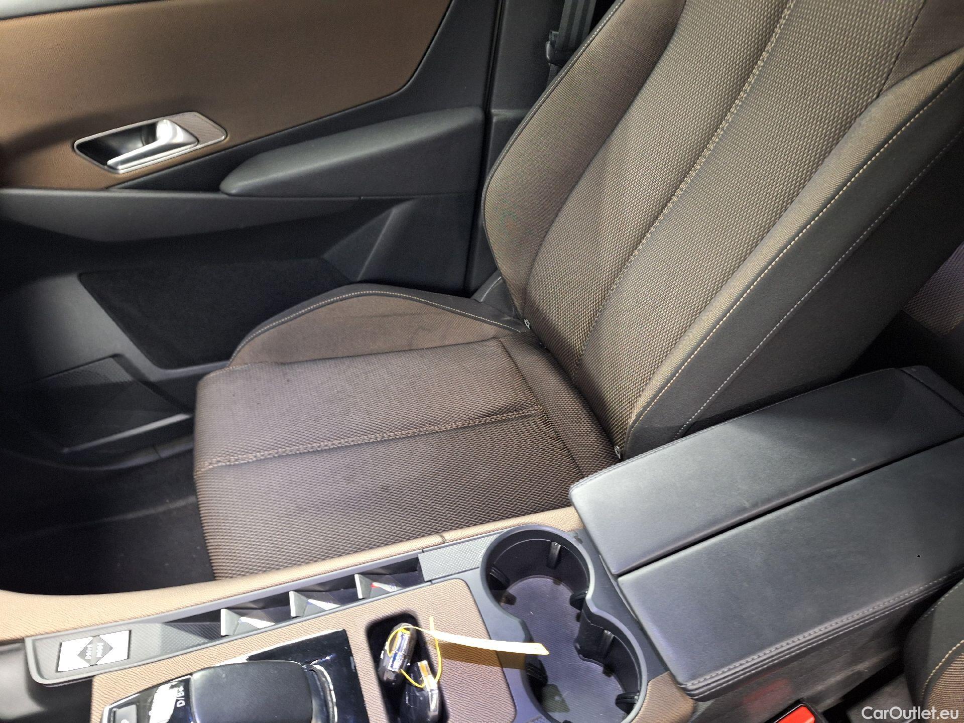  DS  DS7 DS,  CB '17 PHEV, DS 7 Crossback E-Tense Bastille + 5d #7