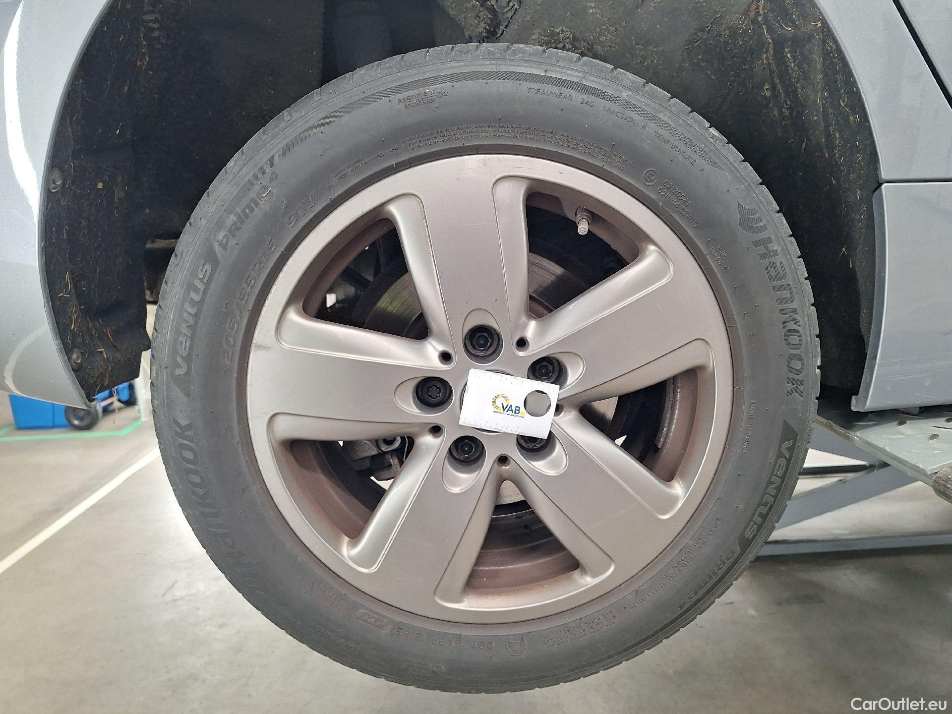  Bmw  Serie 1 BMW, 1-serie '19, BMW 1 Reeks Hatch 118iA (100 kW) 5d #48