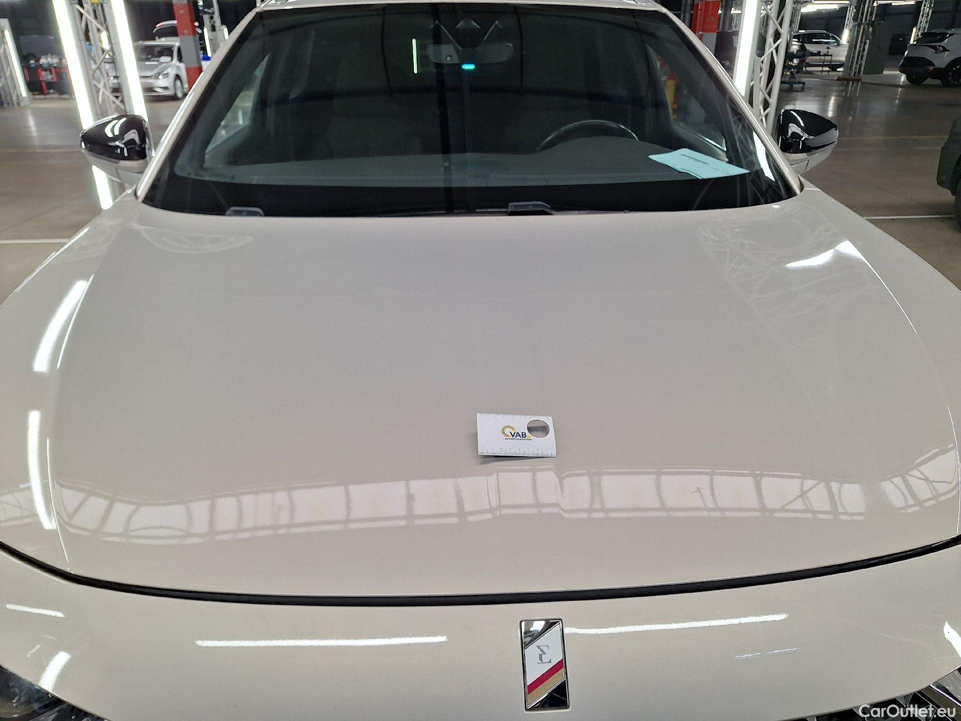  DS  DS7 DS,  CB '17 PHEV, DS 7 Crossback E-Tense Bastille + 5d #1