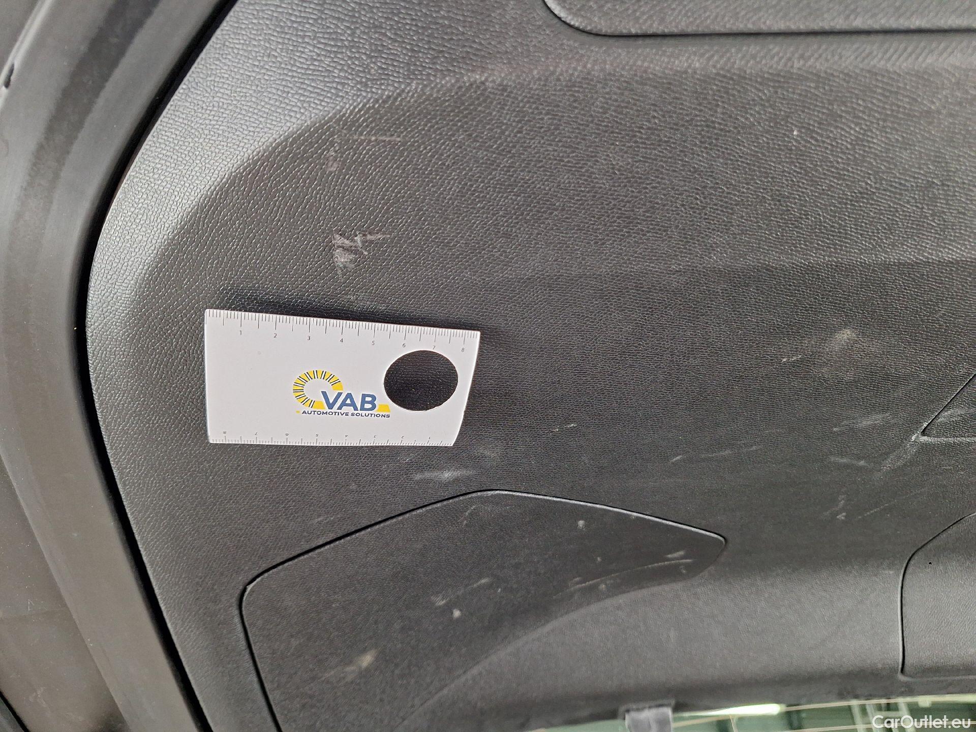  DS  DS7 DS,  CB '17 PHEV, DS 7 Crossback E-Tense Bastille + 5d #48