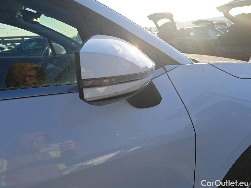  KIA  Sportage KIA  / 2022 / 5P / todoterreno 1.6 T-GDi 110kW (150CV) Concept 4x2 #47