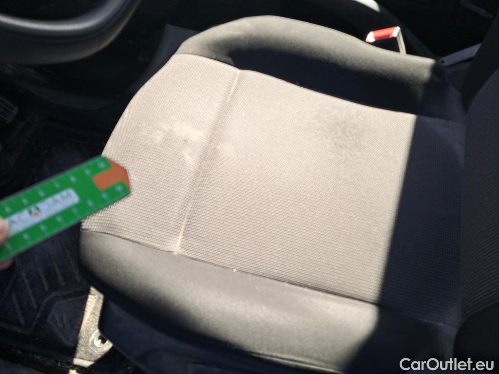  Citroen  Berlingo  Combi Live Pack XL 1.5 BlueHDi 100CV MT6 E6d #21