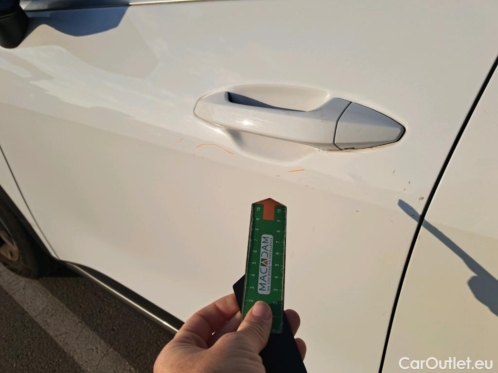  KIA  Sportage KIA  / 2022 / 5P / todoterreno 1.6 T-GDi 110kW (150CV) Concept 4x2 #3