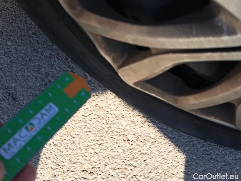  Citroen  Berlingo  Combi Live Pack XL 1.5 BlueHDi 100CV MT6 E6d #42