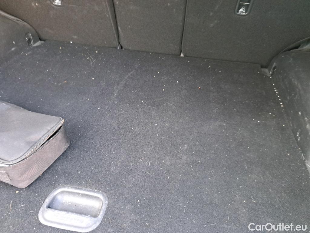  KIA  Sportage KIA  / 2022 / 5P / todoterreno 1.6 T-GDi 110kW (150CV) Concept 4x2 #22