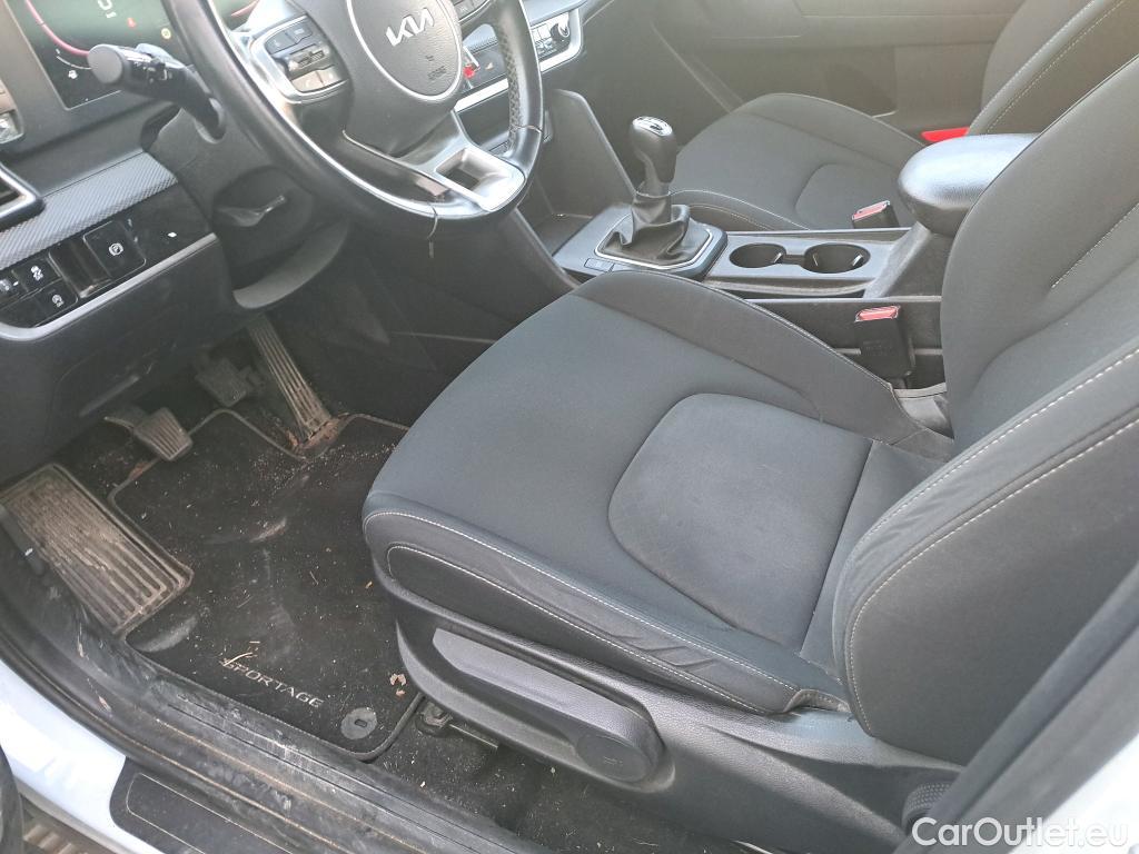  KIA  Sportage KIA  / 2022 / 5P / todoterreno 1.6 T-GDi 110kW (150CV) Concept 4x2 #24