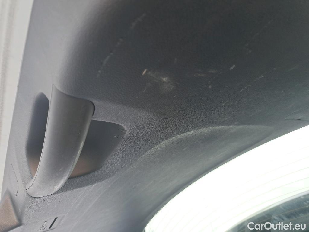  KIA  Sportage KIA  / 2022 / 5P / todoterreno 1.6 T-GDi 110kW (150CV) Concept 4x2 #31