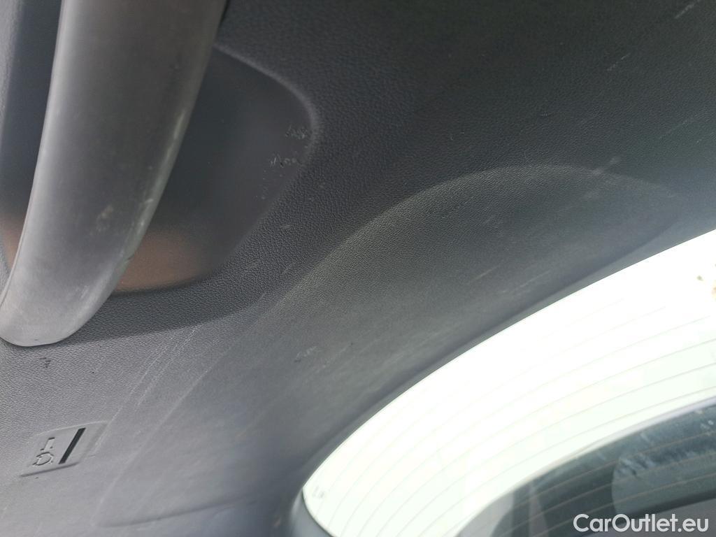  KIA  Sportage KIA  / 2022 / 5P / todoterreno 1.6 T-GDi 110kW (150CV) Concept 4x2 #32