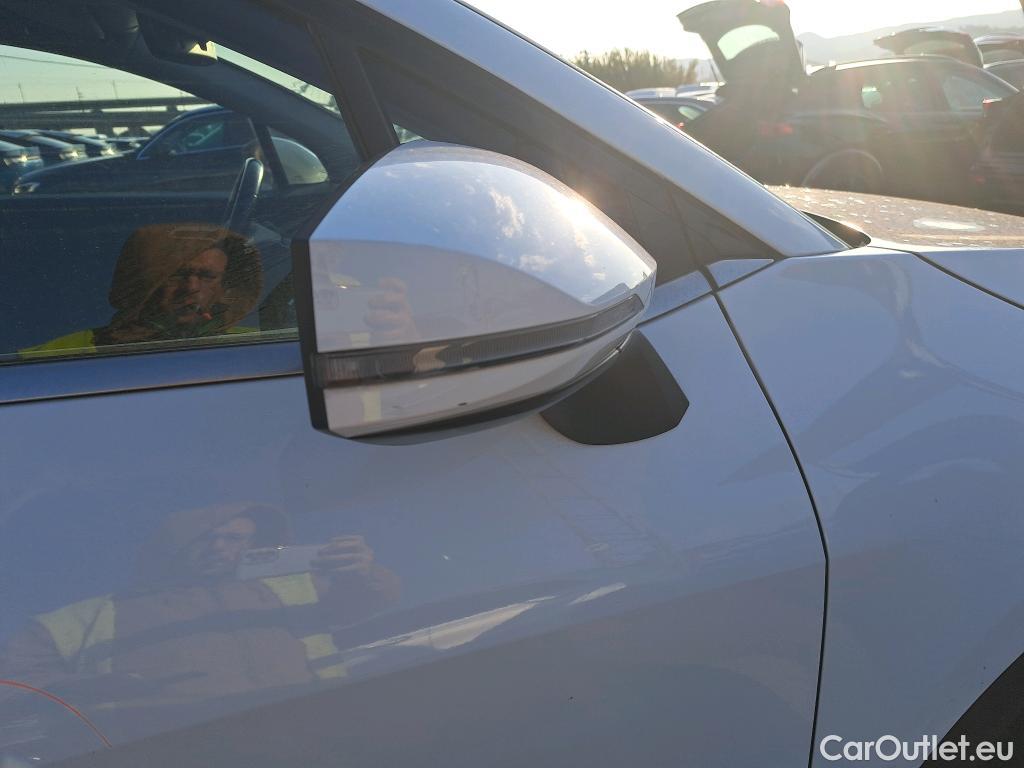  KIA  Sportage KIA  / 2022 / 5P / todoterreno 1.6 T-GDi 110kW (150CV) Concept 4x2 #41