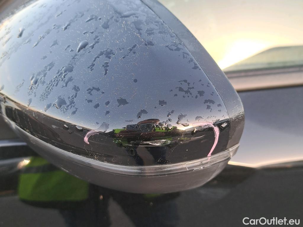  Peugeot  2008 PEUGEOT  / 2019 / 5P / todoterreno Active BlueHDI 81kW (110CV) #36