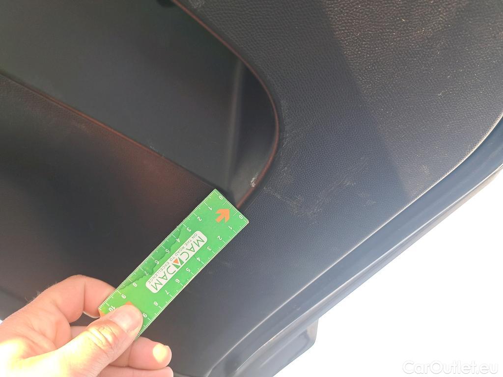  Peugeot  2008 PEUGEOT  / 2019 / 5P / todoterreno Active BlueHDI 81kW (110CV) #13