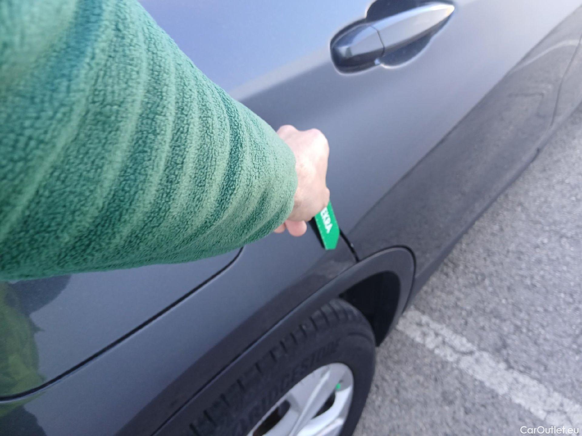  Bmw  X2 BMW  / 2017 / 5P / todoterreno sDrive18d (AC) #11