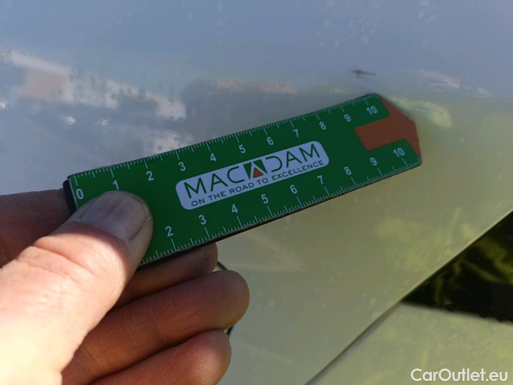  Peugeot  2008 PEUGEOT  / 2019 / 5P / todoterreno Allure BlueHDI 81kW (110CV) #23