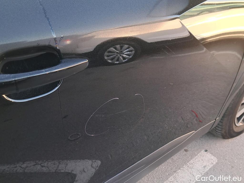  Peugeot  2008 PEUGEOT  / 2019 / 5P / todoterreno Active BlueHDI 81kW (110CV) #1