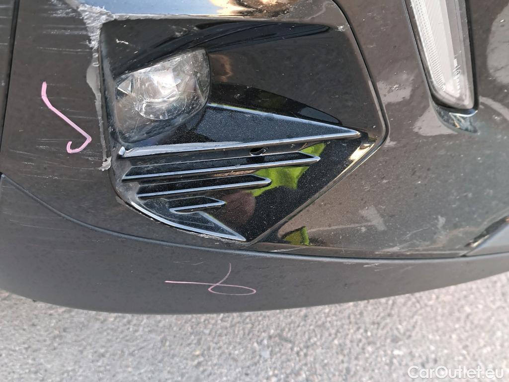  Peugeot  2008 PEUGEOT  / 2019 / 5P / todoterreno Active BlueHDI 81kW (110CV) #9