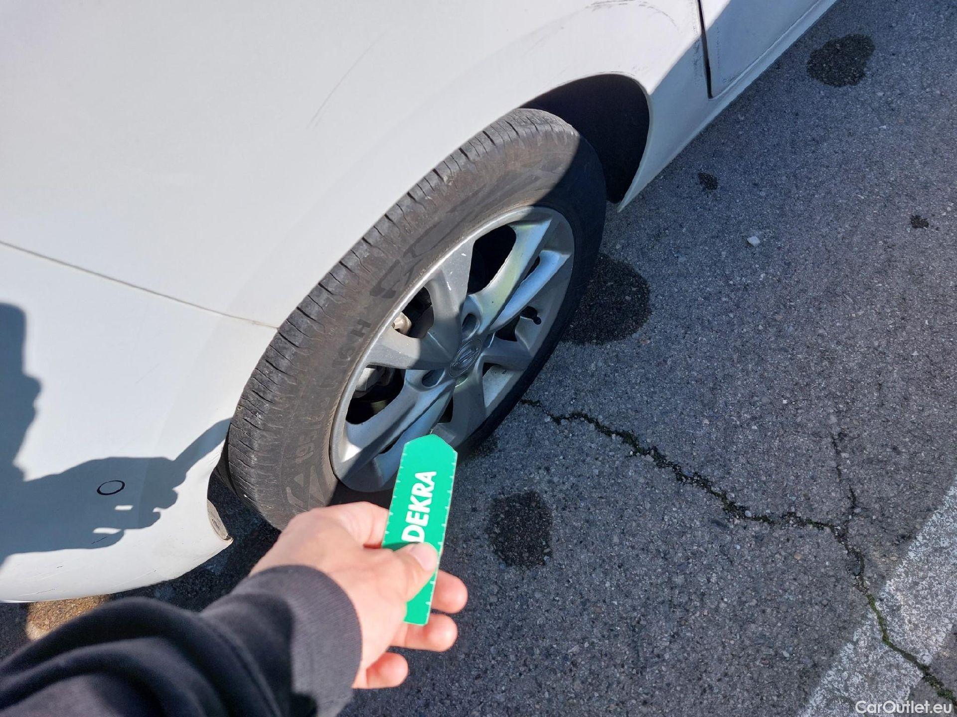  Opel  Corsa OPEL  1.2T XHL 74kW (100CV) Elegance #27