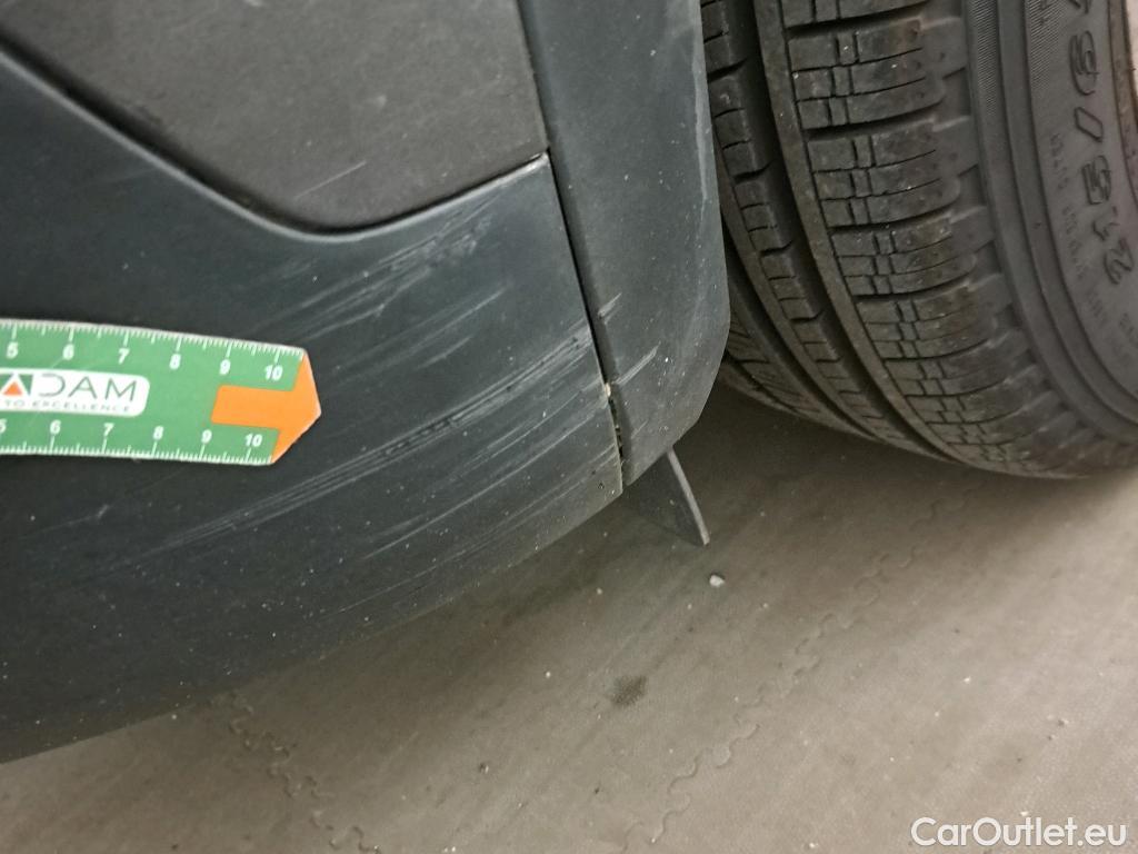  Peugeot  2008 PEUGEOT  / 2019 / 5P / todoterreno Active BlueHDI 81kW (110CV) #19