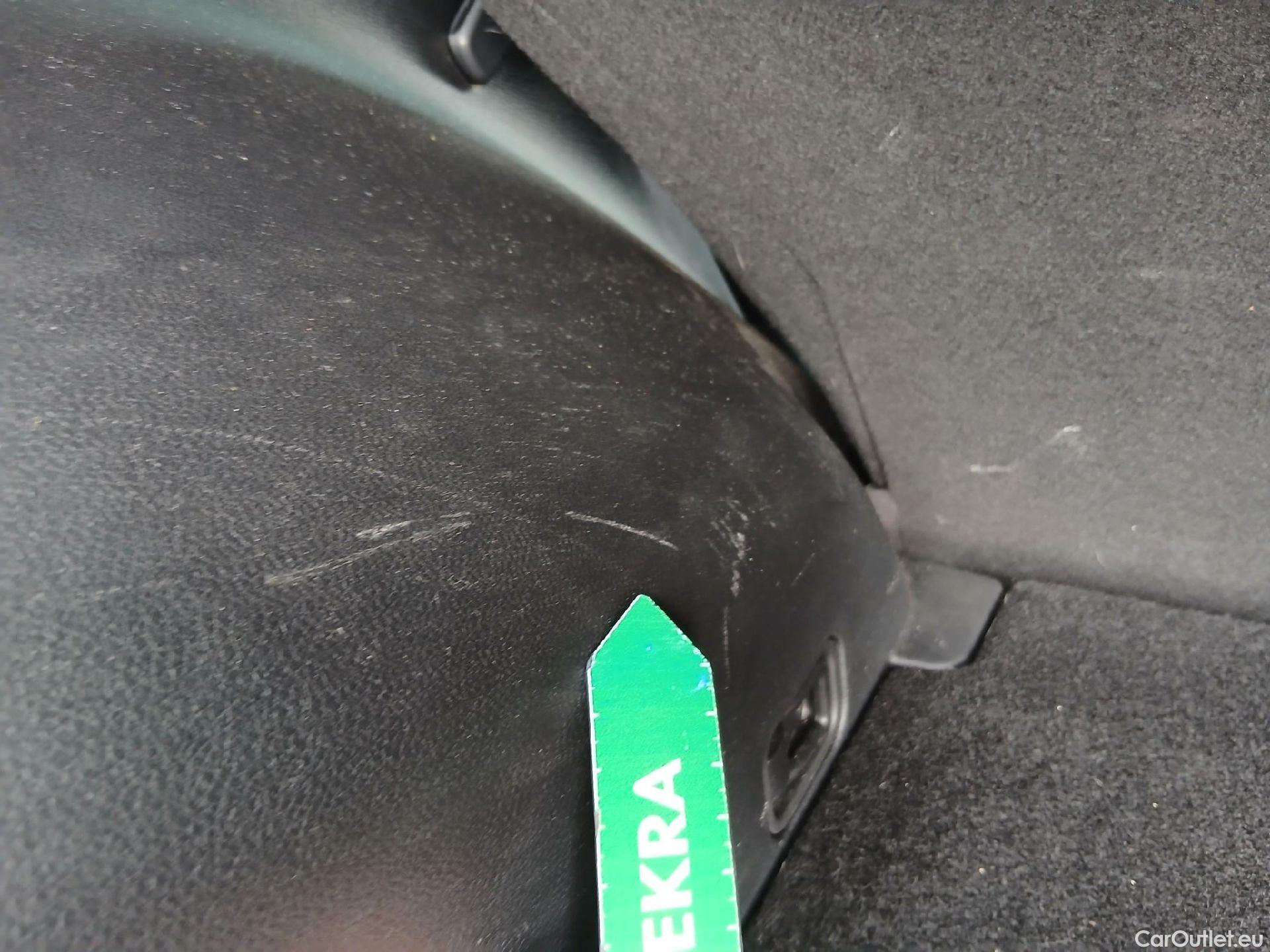  KIA  Sportage KIA  / 2018 / 5P / todoterreno 1.6 MHEV Drive Plus 100kW (136CV) 4x2 #19