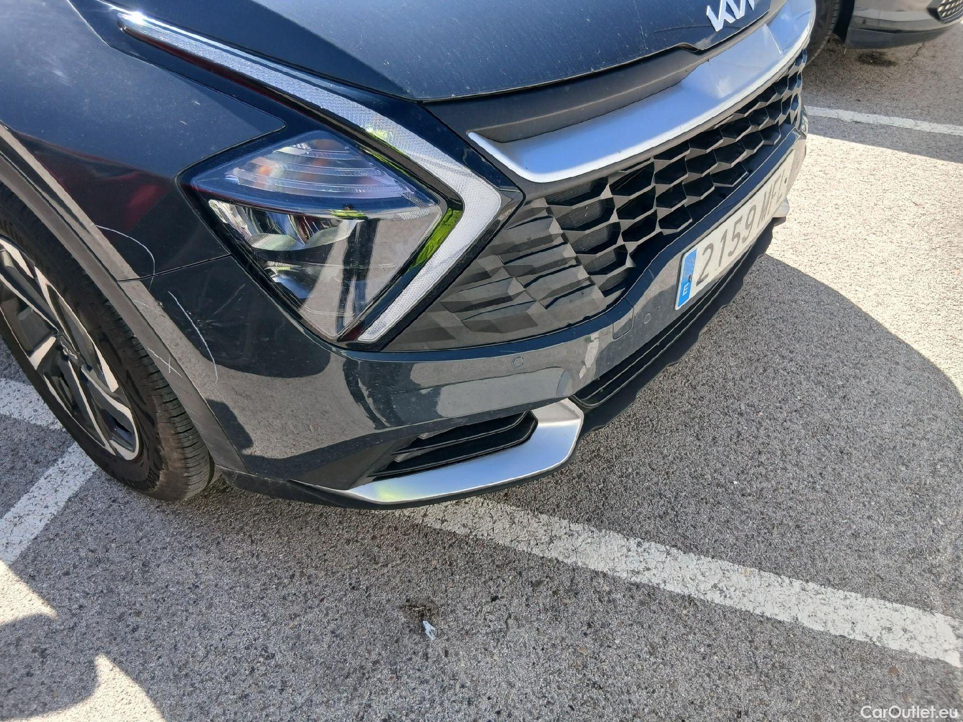  KIA  Sportage KIA  / 2022 / 5P / todoterreno 1.6 CRDi MHEV 100kW (136CV) Drive 4X2 #3